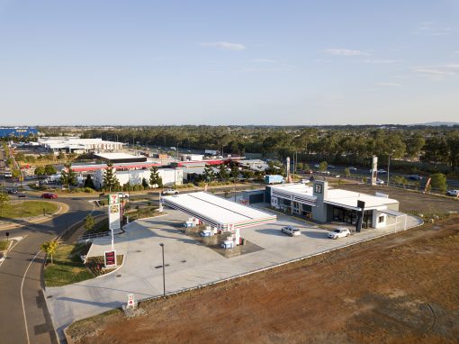 North Lakes Service Station